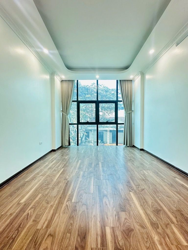 NHÀ MẶT PHỐ - CỔ NHUẾ -KINH DOANH CÁC LOẠI HÌNH - THANG MÁY – GIÁ 1X TỶ